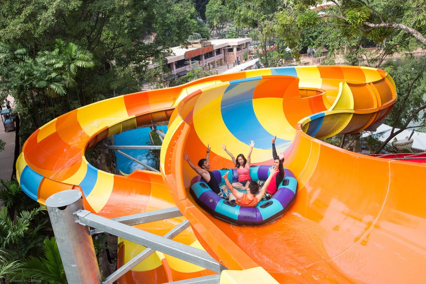 Sunway Lagoon Theme Park MalaysiaTravel